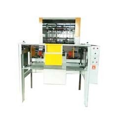 Yumuşak ve doğru üretim için yüksek performanslı dalgalanmış kutu döşeme kesme makinesi